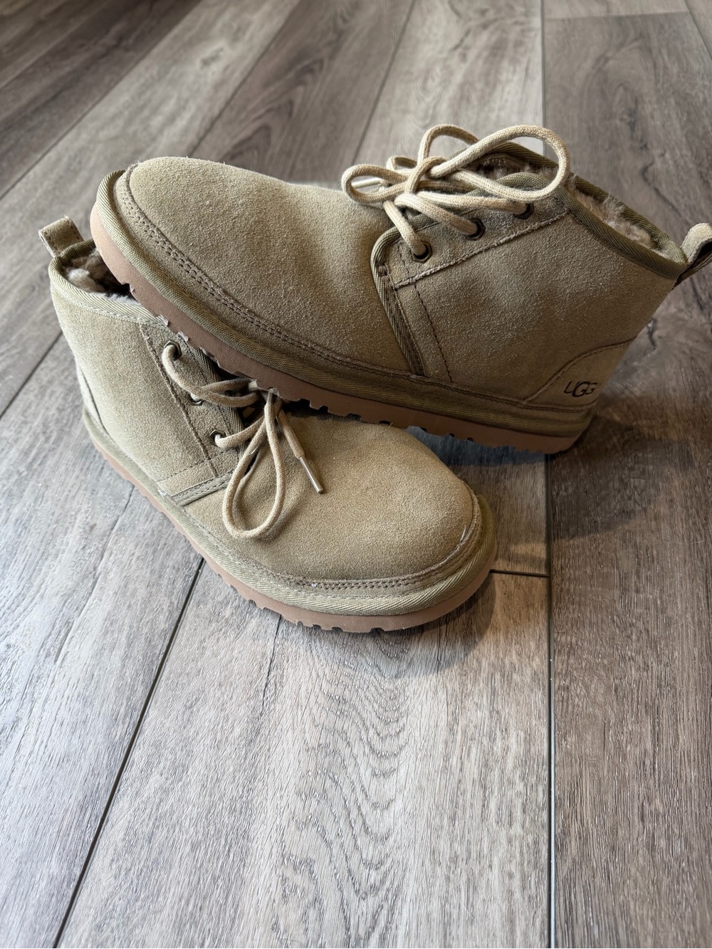 UGG Neumel Chukka Suede Lace-Up Boots - Worn ONCE! - Picture 1 of 11